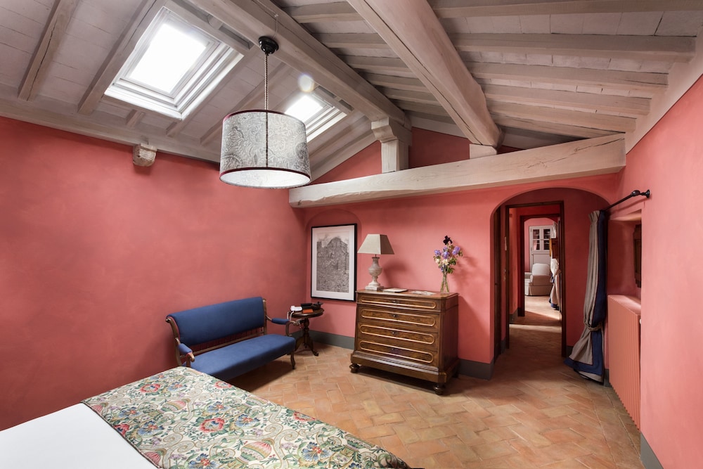 The Artist's Studio - Maisonette