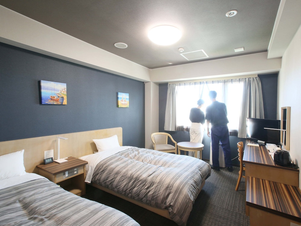 Twin Room, Non Smoking (Main Building) - Photo 4