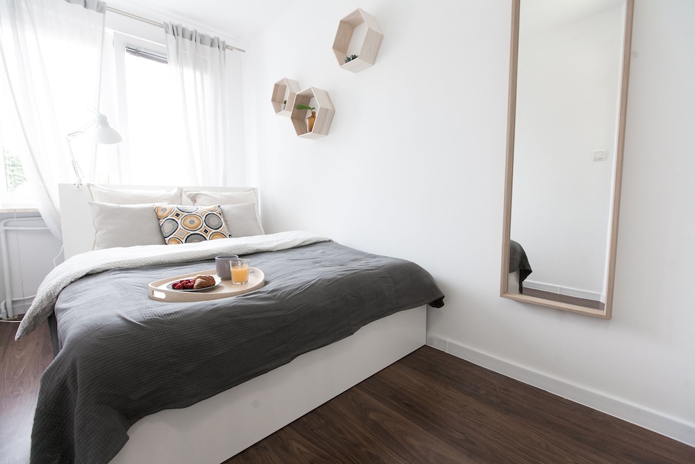 Apartment, 2 Bedrooms - Photo 4