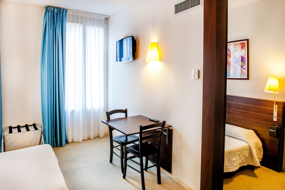Classic Apartment - Photo 6