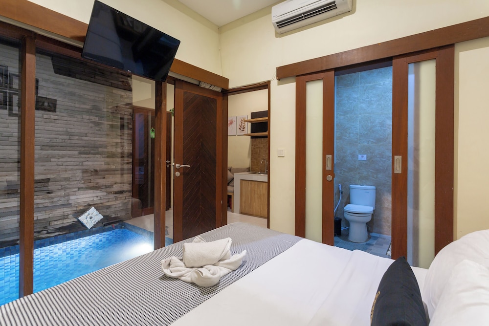 One Bedroom Plunge Pool Villa - Photo 11