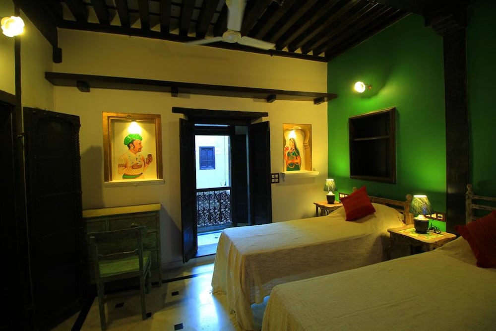 Moti Room - Photo 1