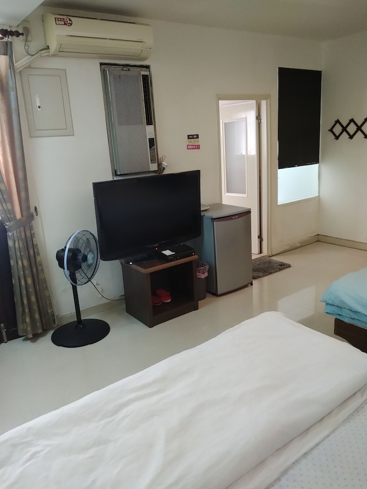 Basic Double Or Twin Room photo 3