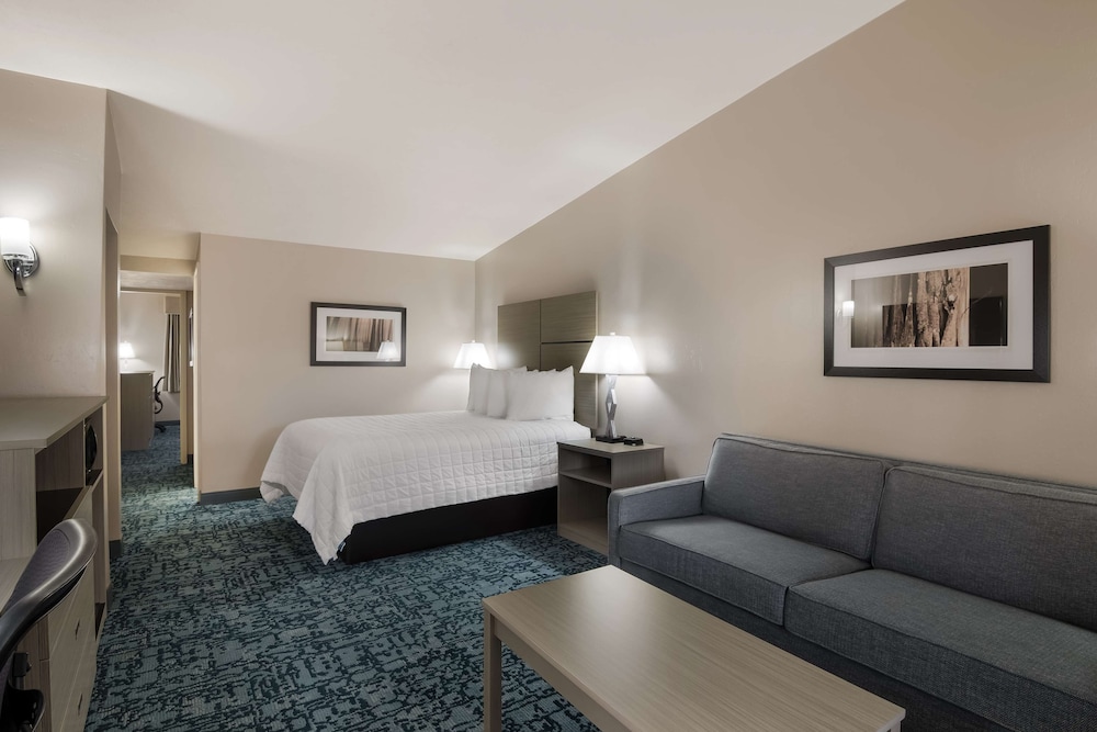 Standard Room, 2 Queen Beds, Non Smoking, Refrigerator & Microwave