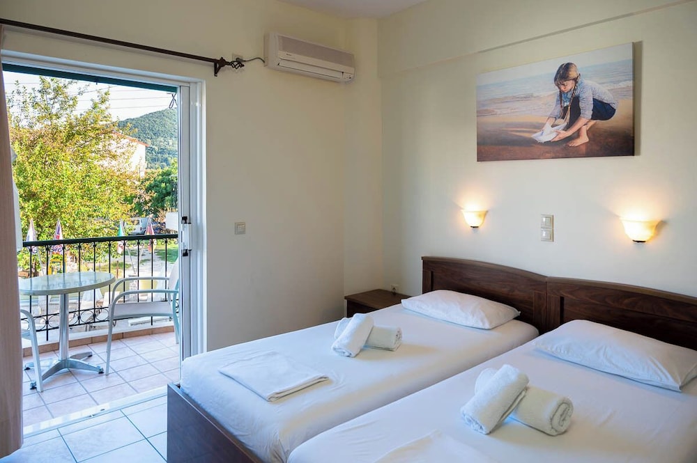 Double or Twin Room, Balcony photo 3