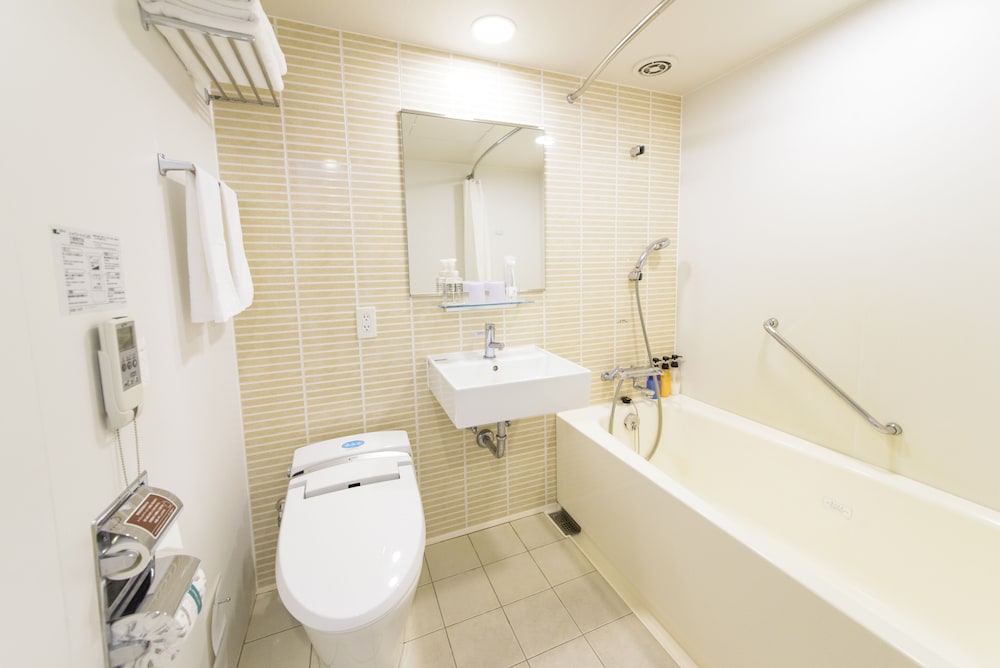 Moderate Twin Room, Non Smoking - Photo 7