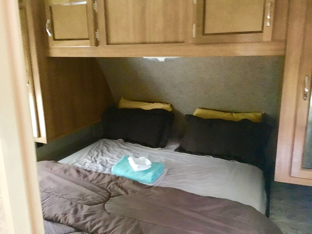 Comfort Mobile Home, 2 Bedrooms photo 2