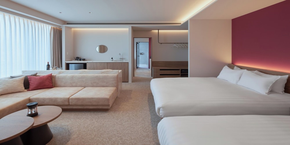 Deluxe Quadruple Room