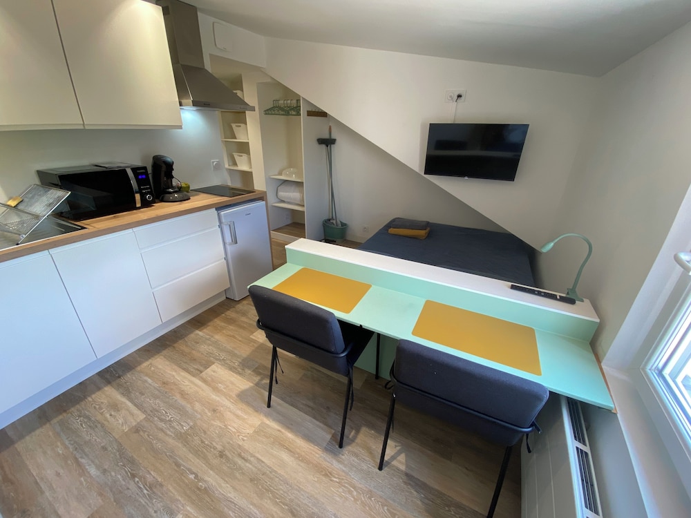 Apt 6 - Le Repos des Thermes Residence - Studio on the top floor