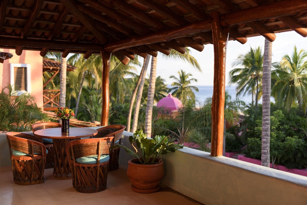 Master Suite, Ocean View photo 3