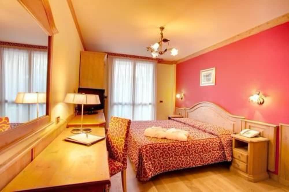 Classic Double Room Single Use photo 1