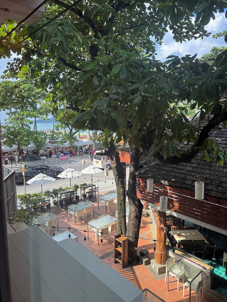 Deluxe Double Room, Partial Sea View