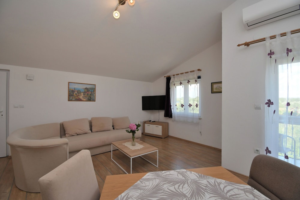 Apartment (A1)