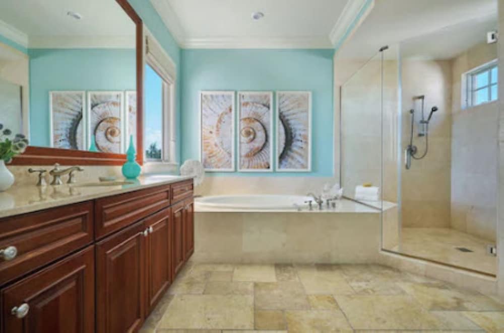 Penthouse, 4 Bedrooms, Ocean View - Photo 6