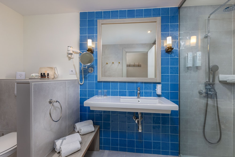 Superior Double Room, Balcony, Sea View (Unique) - Photo 5