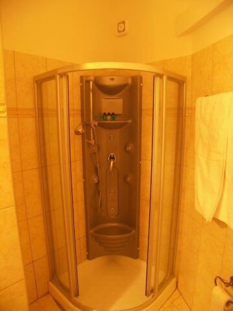 Quadruple Room photo 3