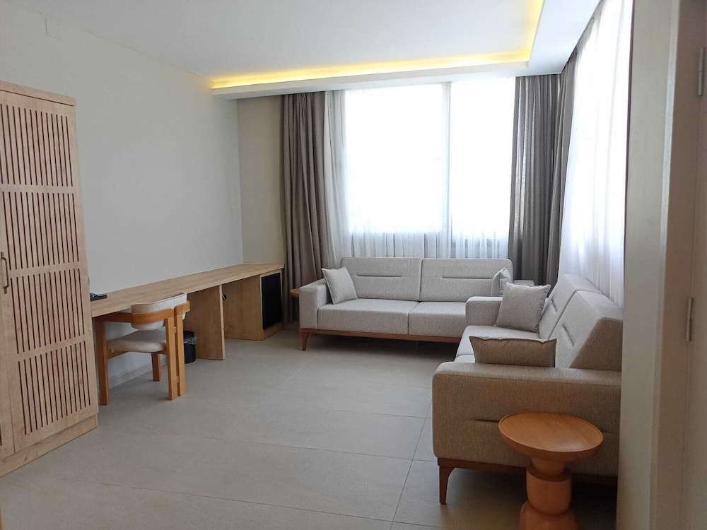 Luxury Suite