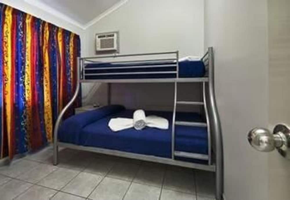 Deluxe Suite, 2 Bedrooms, Non Smoking, Kitchen (FAMILY DELUXE VILLAS) photo 1