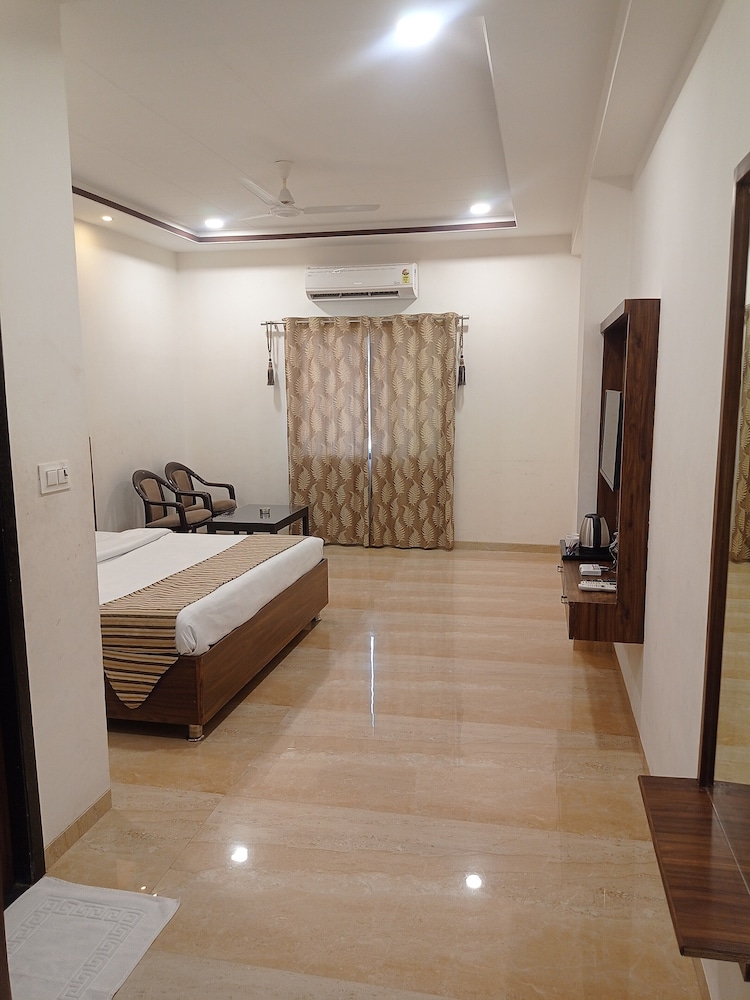 Premium Room - Photo 1