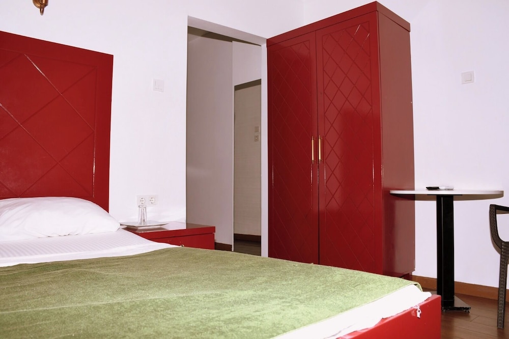 King Room with Balcony photo 1