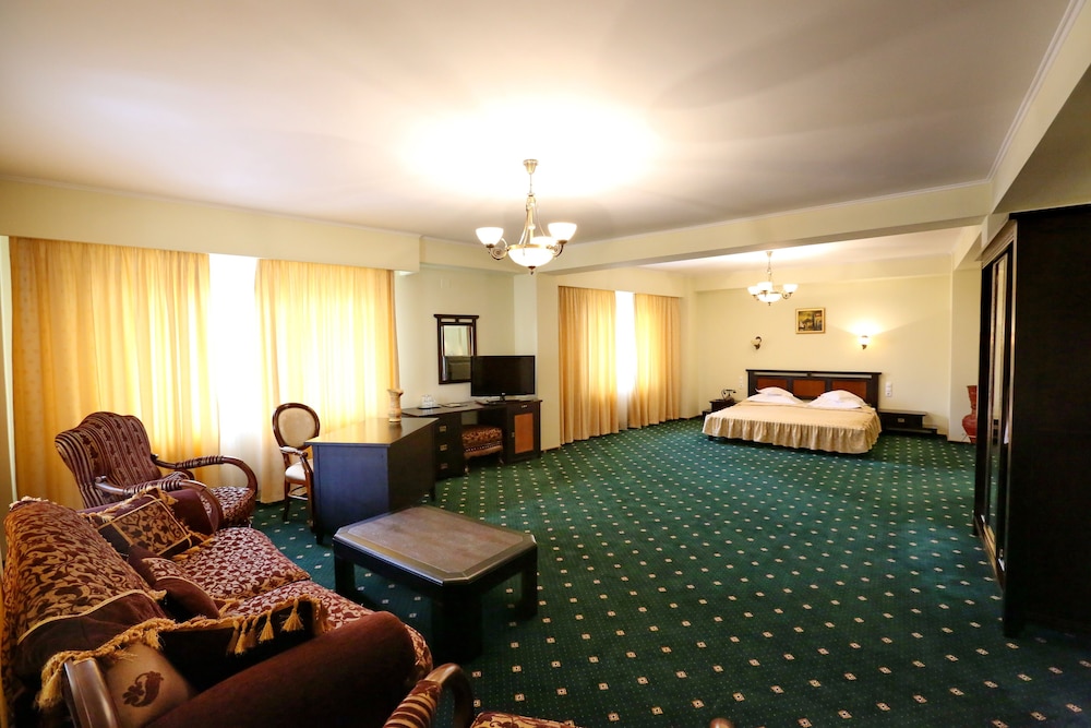 Junior Suite - Photo 1