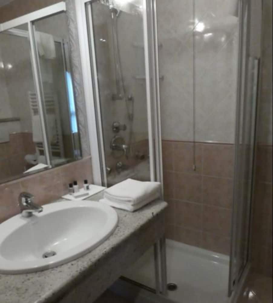 Quadruple Room photo 2