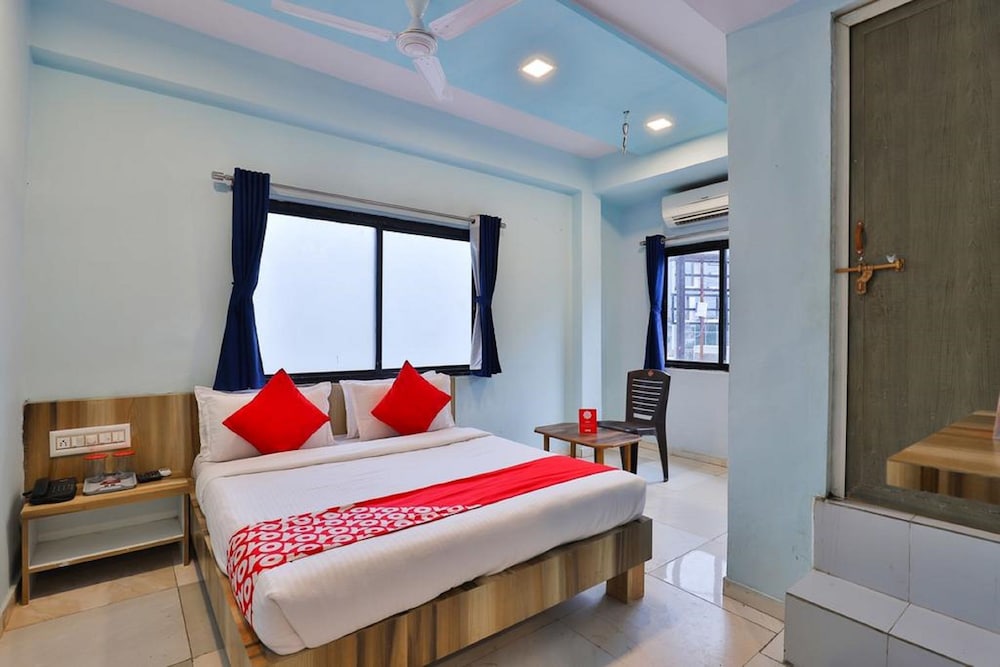 Deluxe Double Room, City View