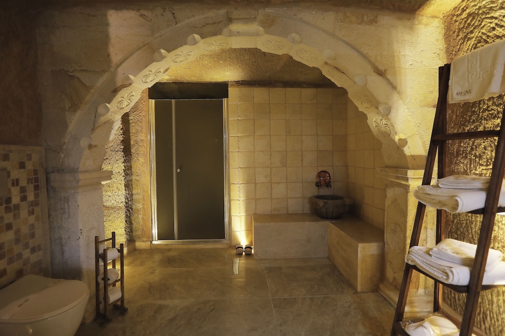 Deluxe Suite - Photo 2