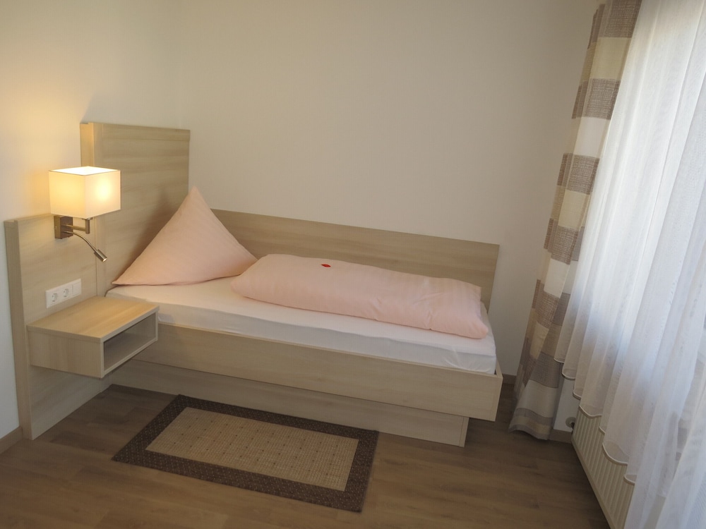 Twin Room photo 2