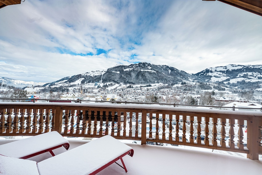 Suite, Balcony photo 3