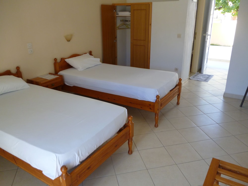 Premium Double or Twin Room photo 2