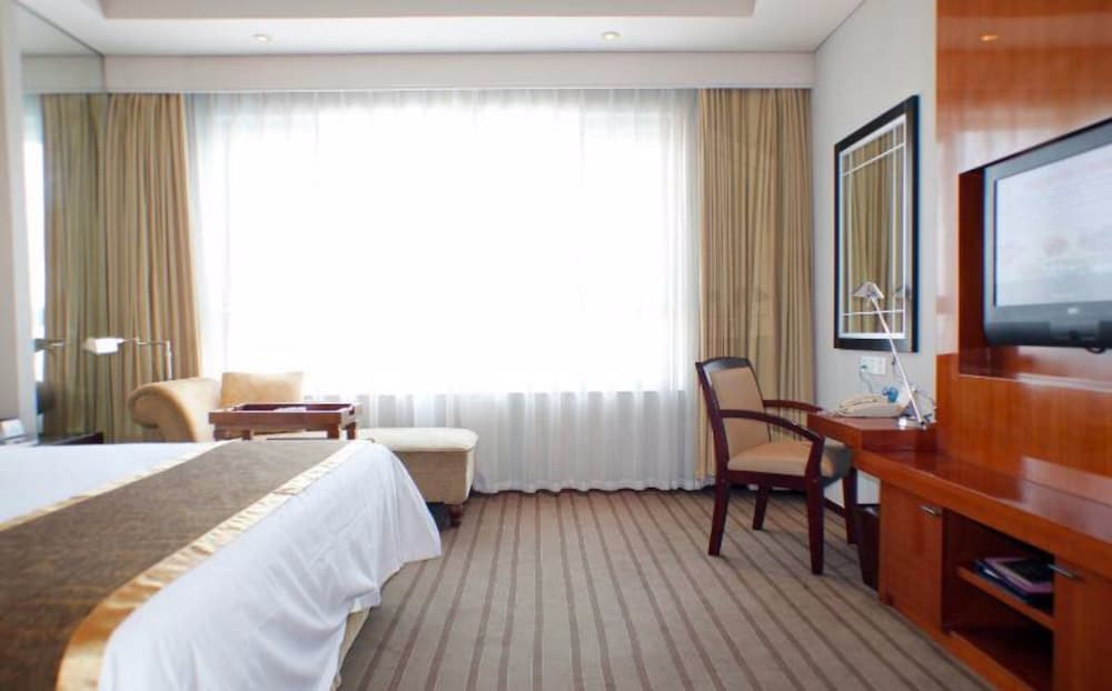 Executive Suite photo 2