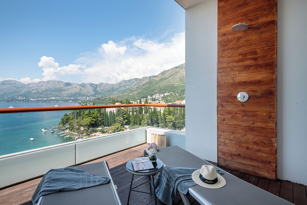 Junior Suite, Balcony, Sea View thumbnail 5