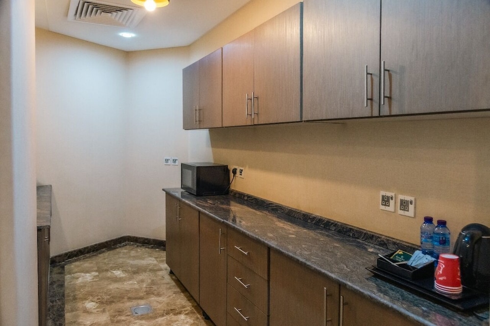 Duplex - Photo 3