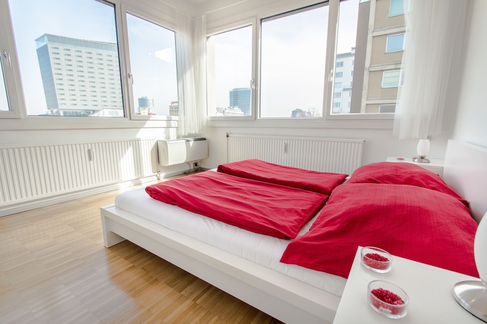 City Apartment, 1 Bedroom, Non Smoking, City View
