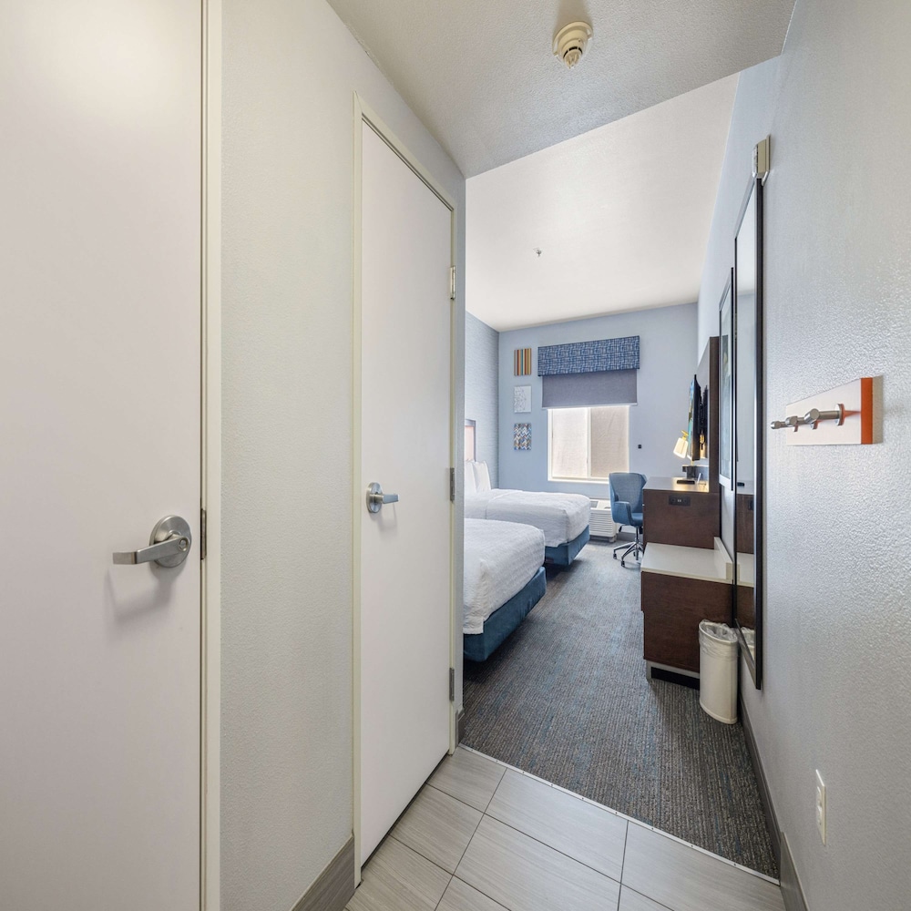 Room, 2 Queen Beds, Accessible, Non Smoking - Photo 2
