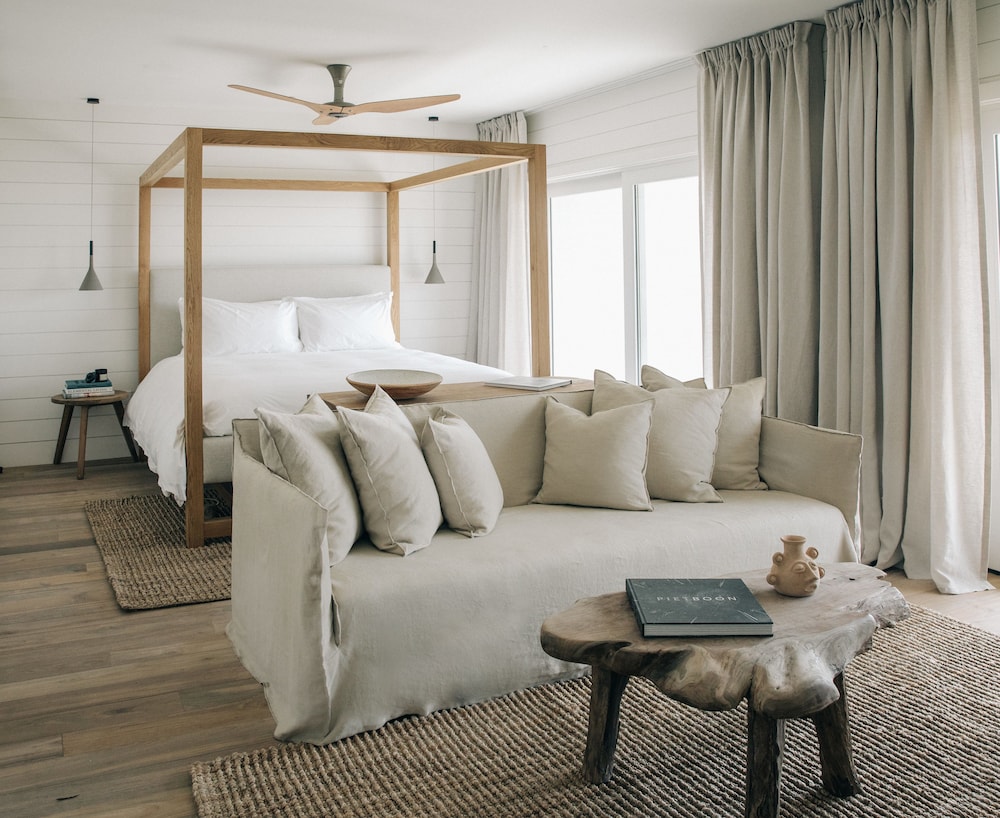 Surfrider Suite Ocean View