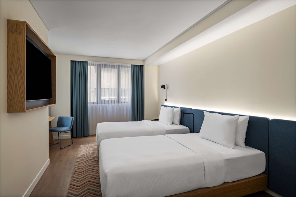 Standard Twin Room, Multiple Beds, Smoking photo 1