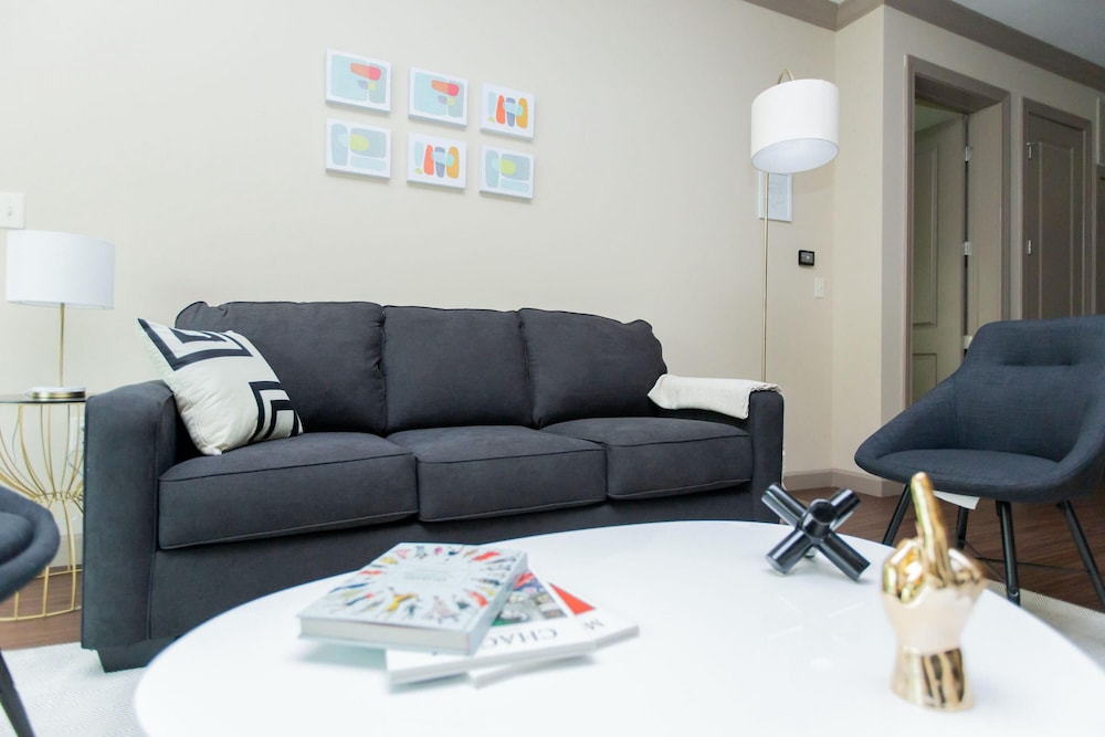Apartment photo 1