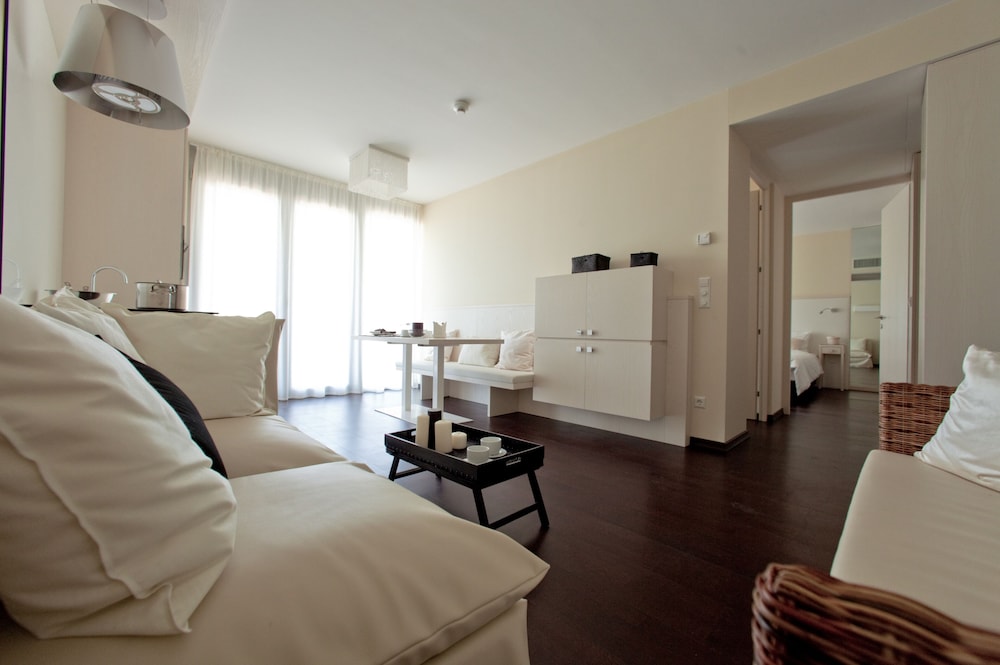 Superior Apartment, 2 Bedrooms, Balcony, Partial Sea View photo 1