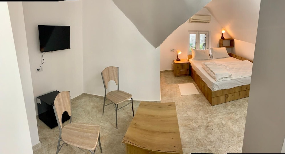 12th Comfort Triple room photo 1
