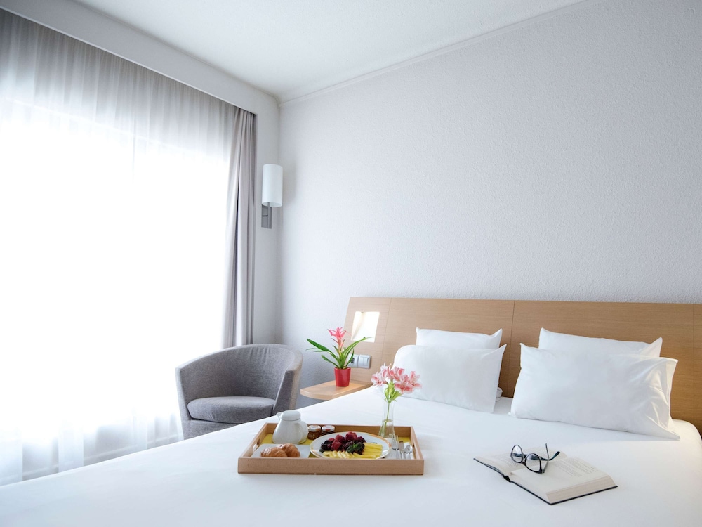 Executive Room With Balcony, 1 double bed or 1 double bed with sofa bed