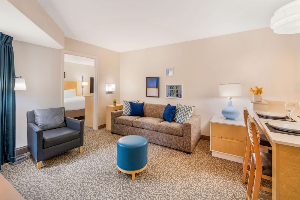 Room, Multiple Beds, Accessible (Hearing), photo 6