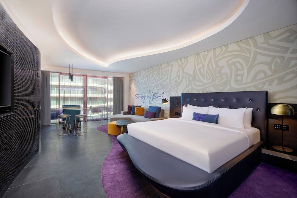 Wonderful Room, 1 King, Garden View, Balcony