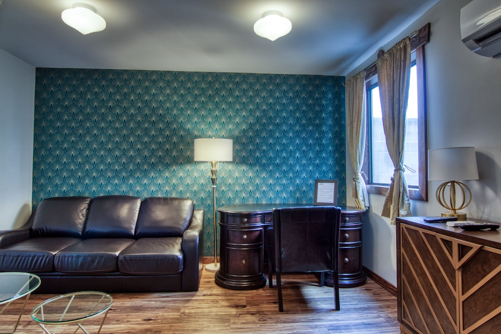 Executive Studio Suite - Photo 5