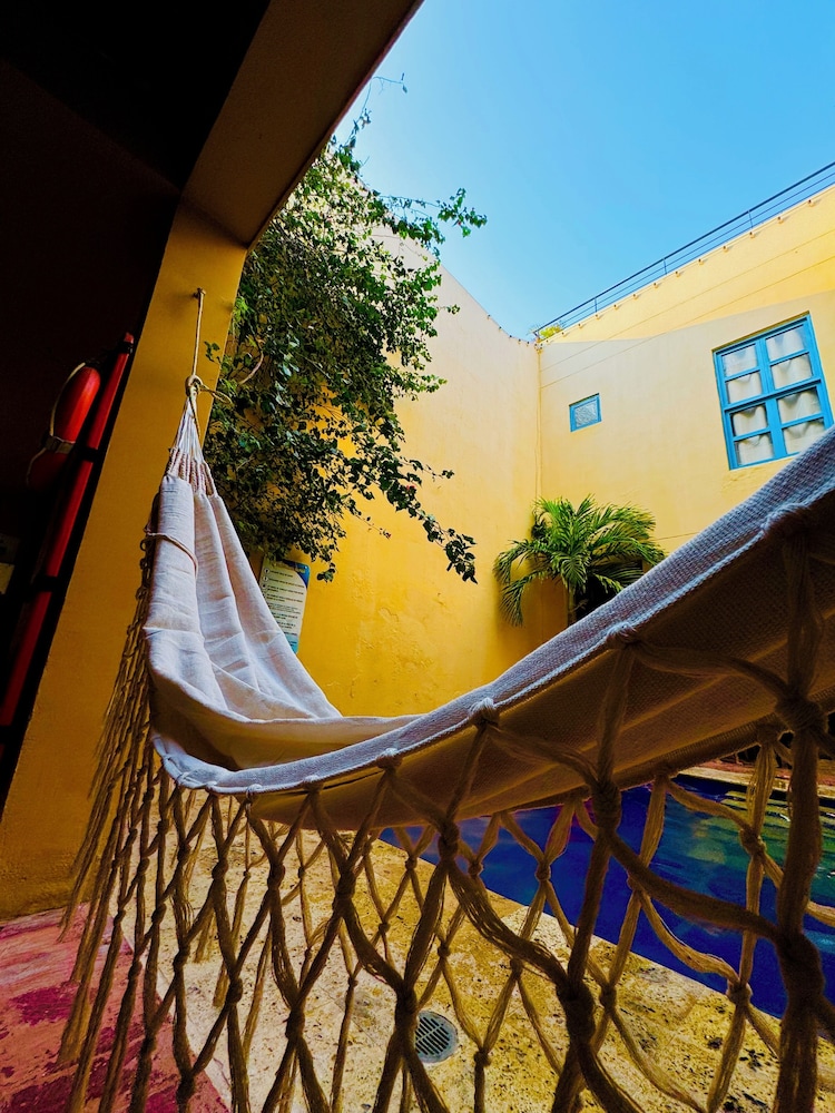 Deluxe Twin Room, Pool View