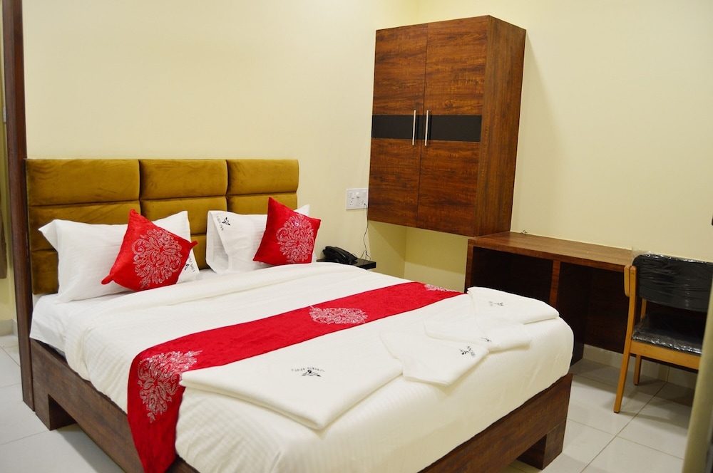 Basic Double Room