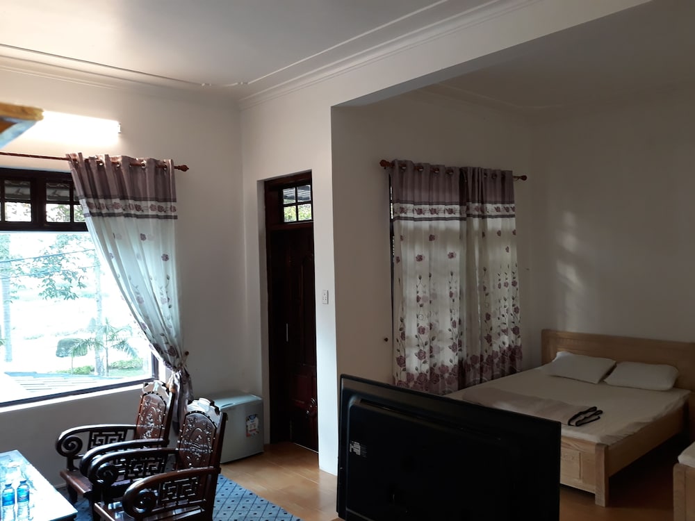 Deluxe Suite, 2 Queen Beds, Private Bathroom, River View photo 3