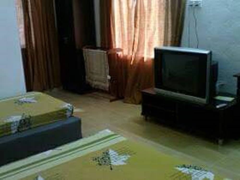 Deluxe Triple Room photo 2