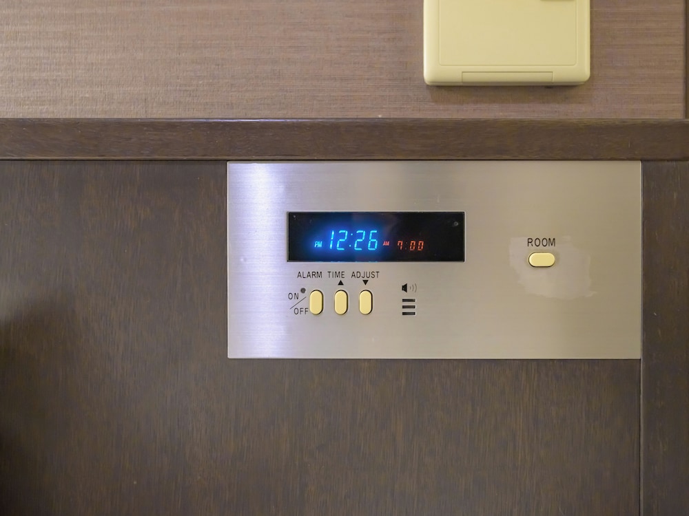 Double Economy Room, Non Smoking - Photo 11